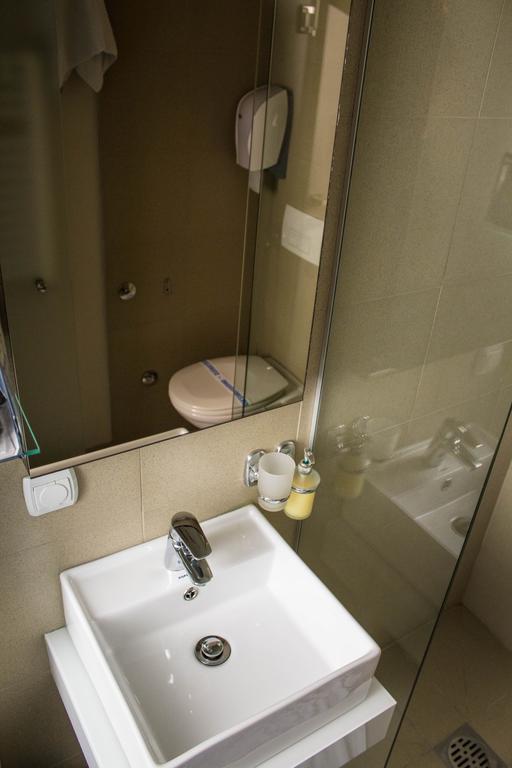 Garni Hotel Krevet&Dorucak Ниш Экстерьер фото
