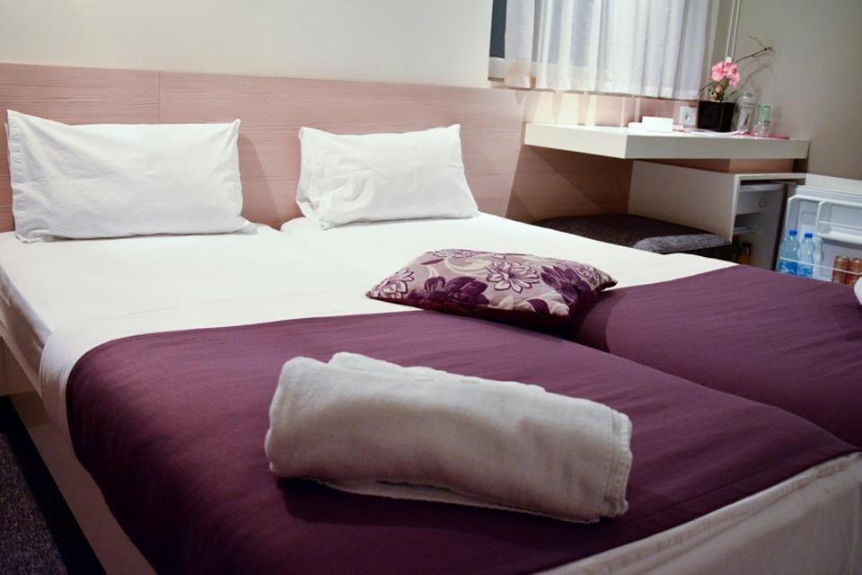 Garni Hotel Krevet&Dorucak Ниш Экстерьер фото