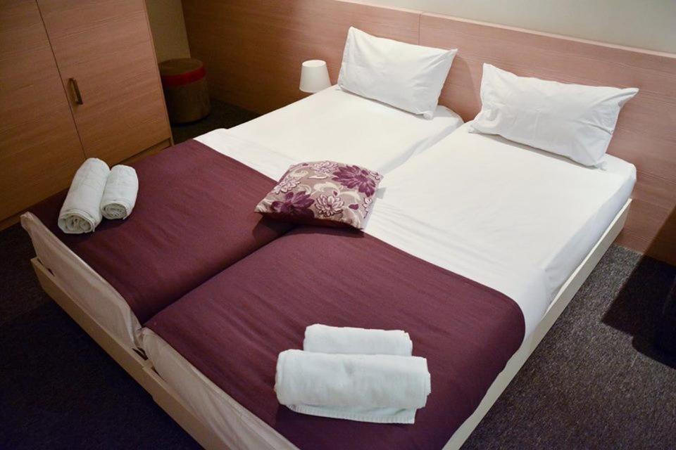 Garni Hotel Krevet&Dorucak Ниш Экстерьер фото