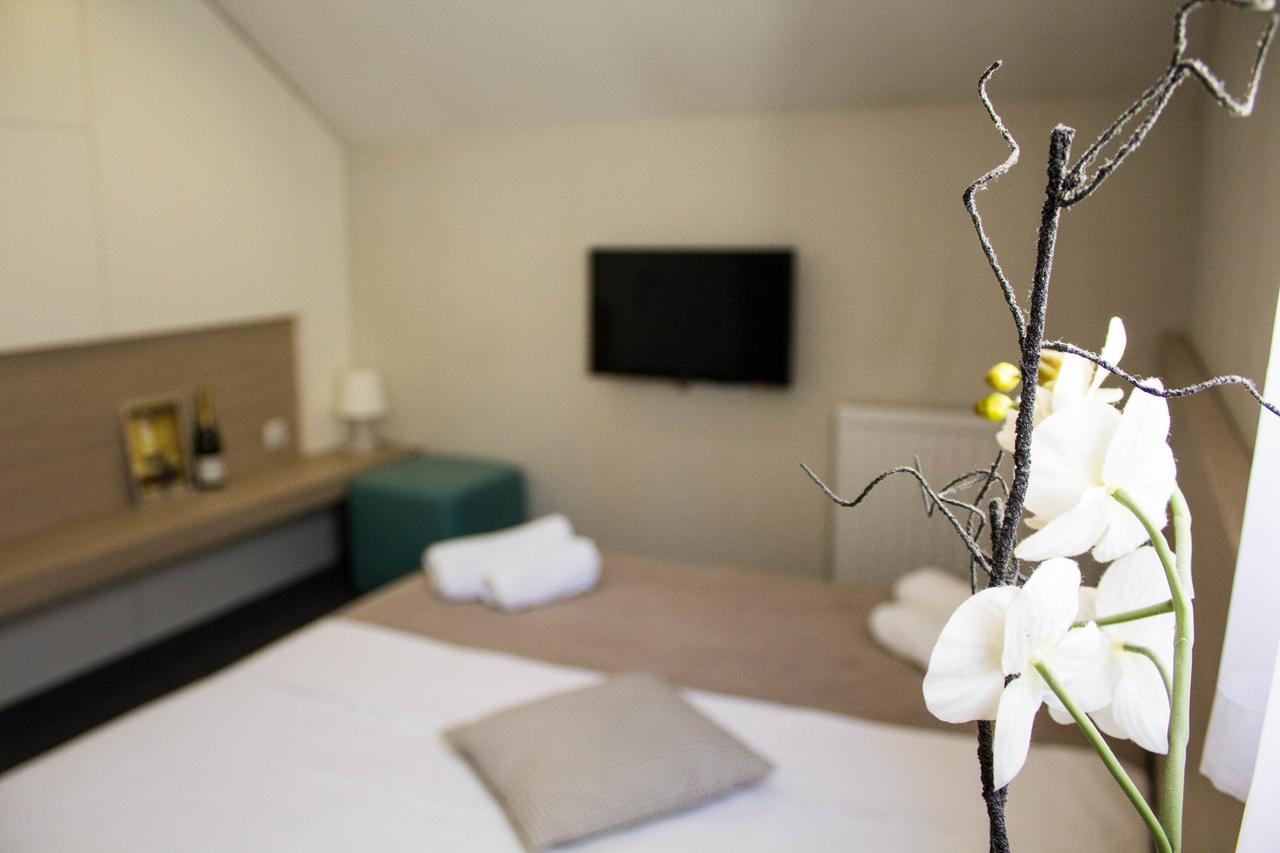Garni Hotel Krevet&Dorucak Ниш Экстерьер фото